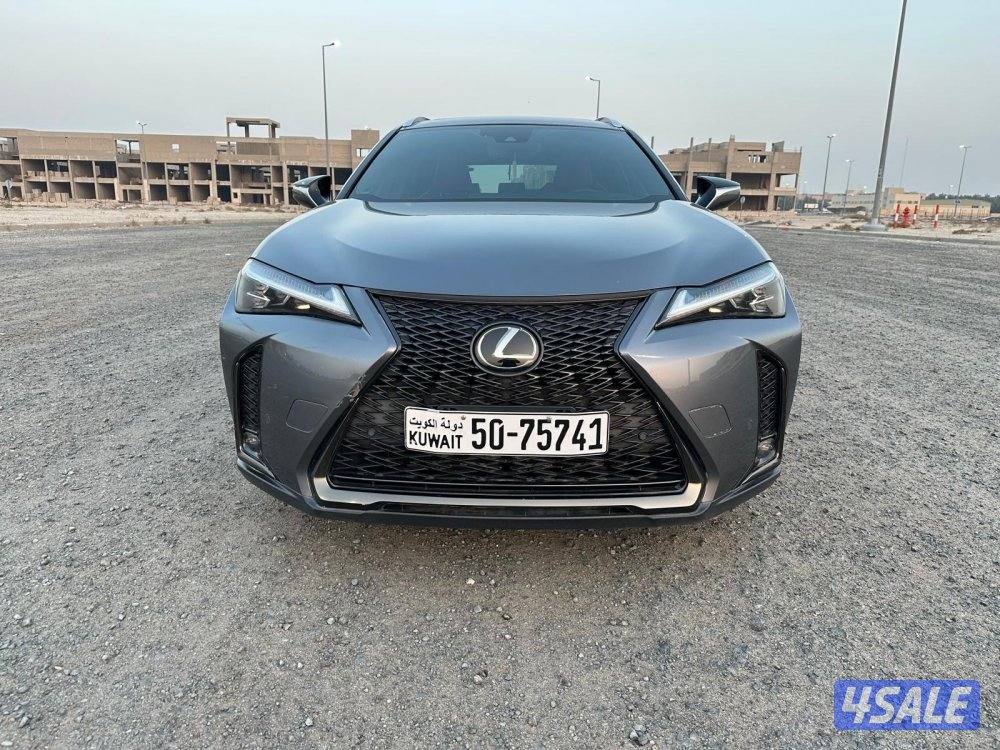 لكزس UX 200 F Sport أعلى فئة بحالة الوكالة1