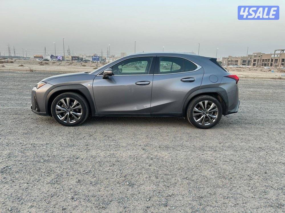 لكزس UX 200 F Sport أعلى فئة بحالة الوكالة7