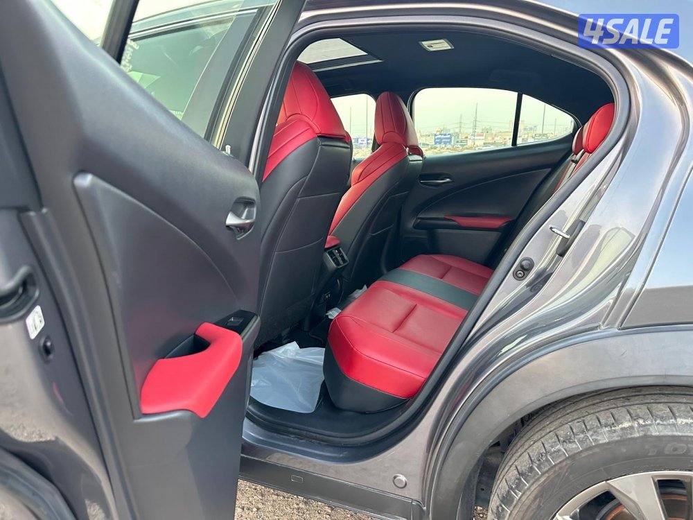 لكزس UX 200 F Sport أعلى فئة بحالة الوكالة10