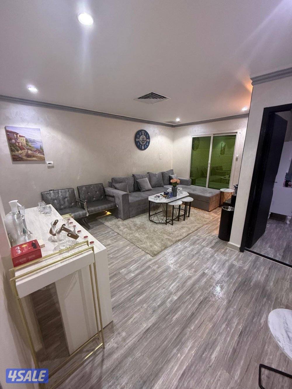 شقق للايجار خلو غرفة وصالة ومطبخ وحمام تشطيب سوبر لوكس15
