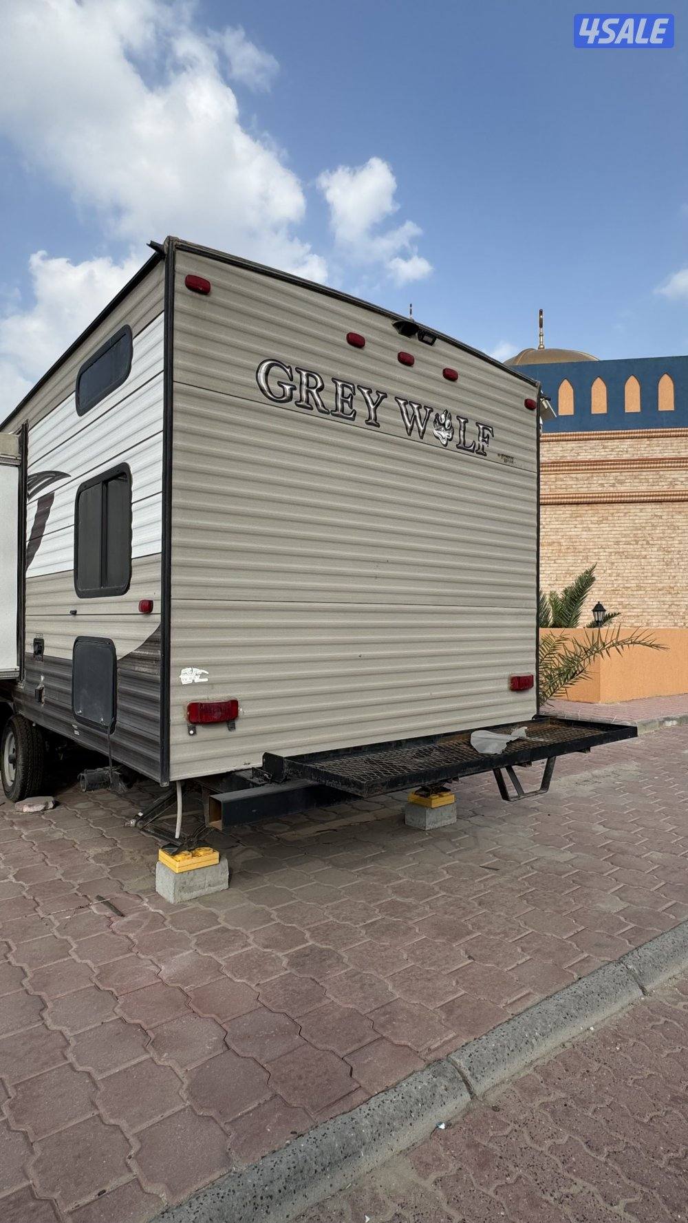 للبيع كرفان grey wolf3