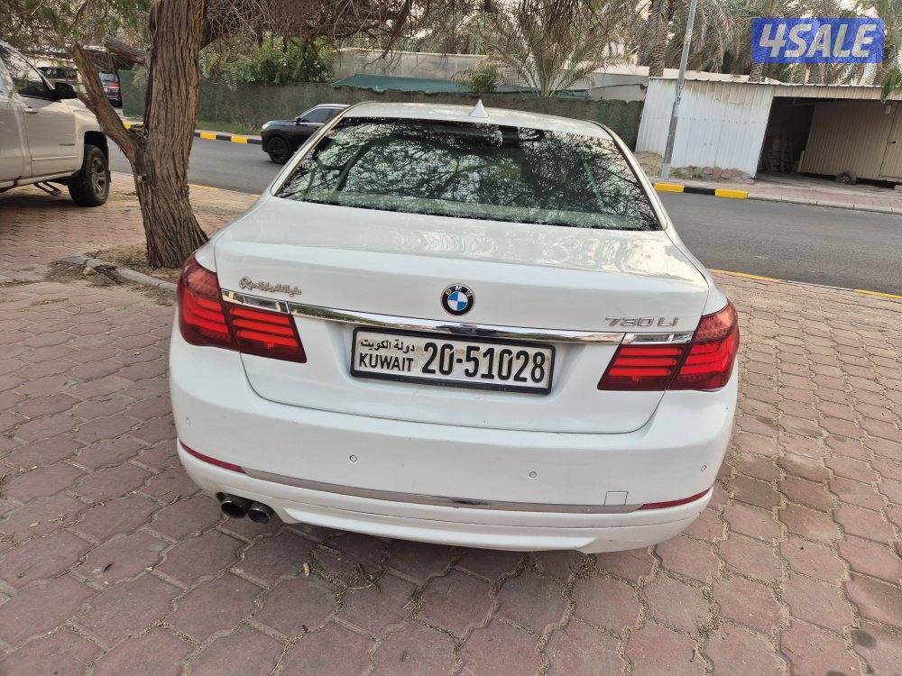 bmw  730Li / 20132