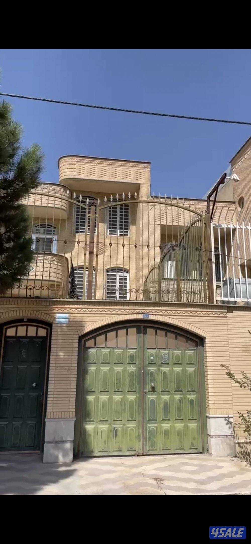 للبيع بيت في الجمهورية الإسلامية الإيرانية1