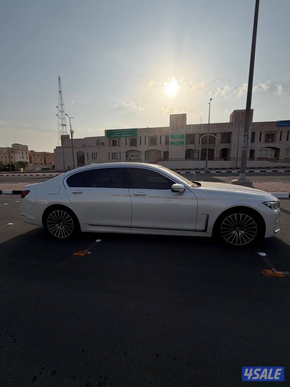 للبيع بي ام ٧٤٠ / bmw 7402