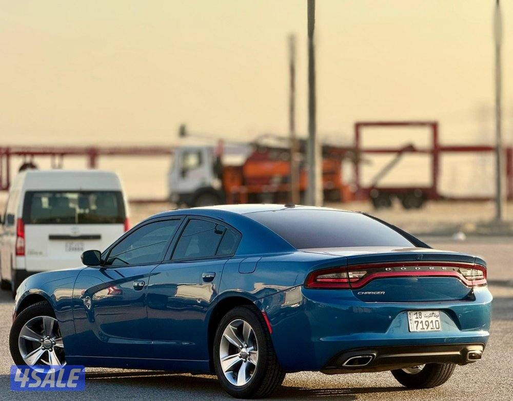 دودج تشارجر 20205