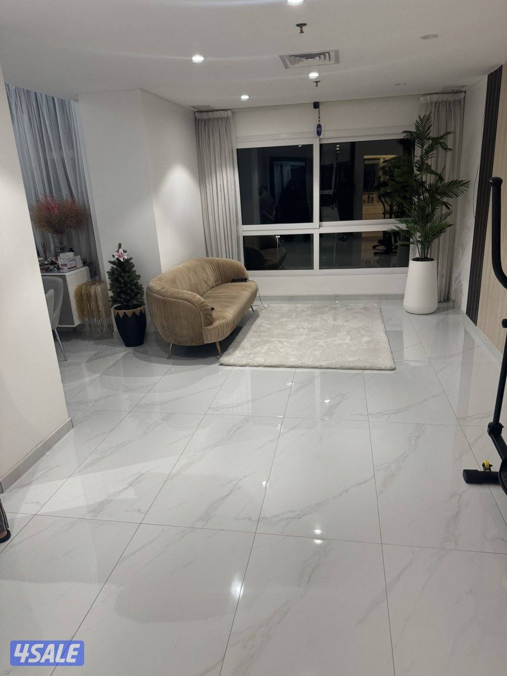 للبيع شقه إطلاله بحريه كامله1