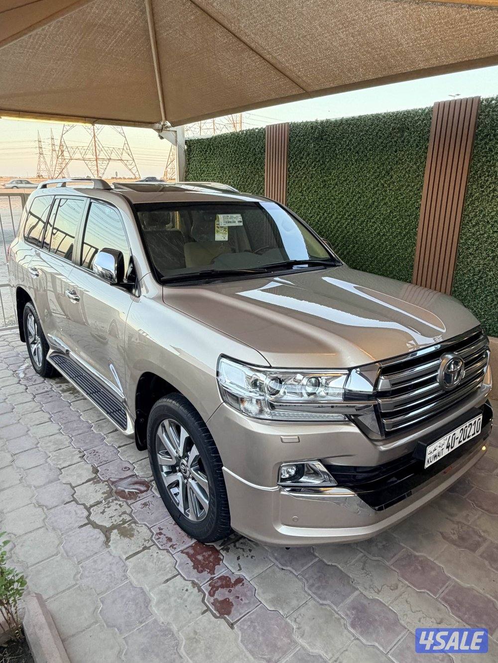 جيب لاندكروزر 2016 بحالة نادره الممشى 135 الف فقط .!1