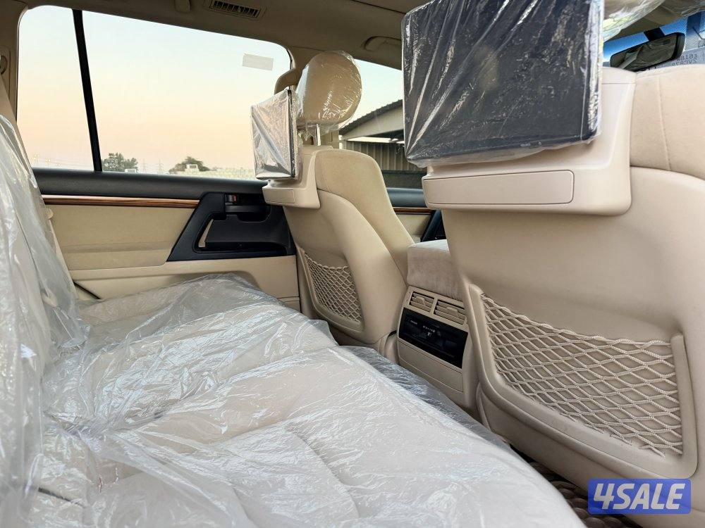 جيب لاندكروزر 2016 بحالة نادره الممشى 135 الف فقط .!5