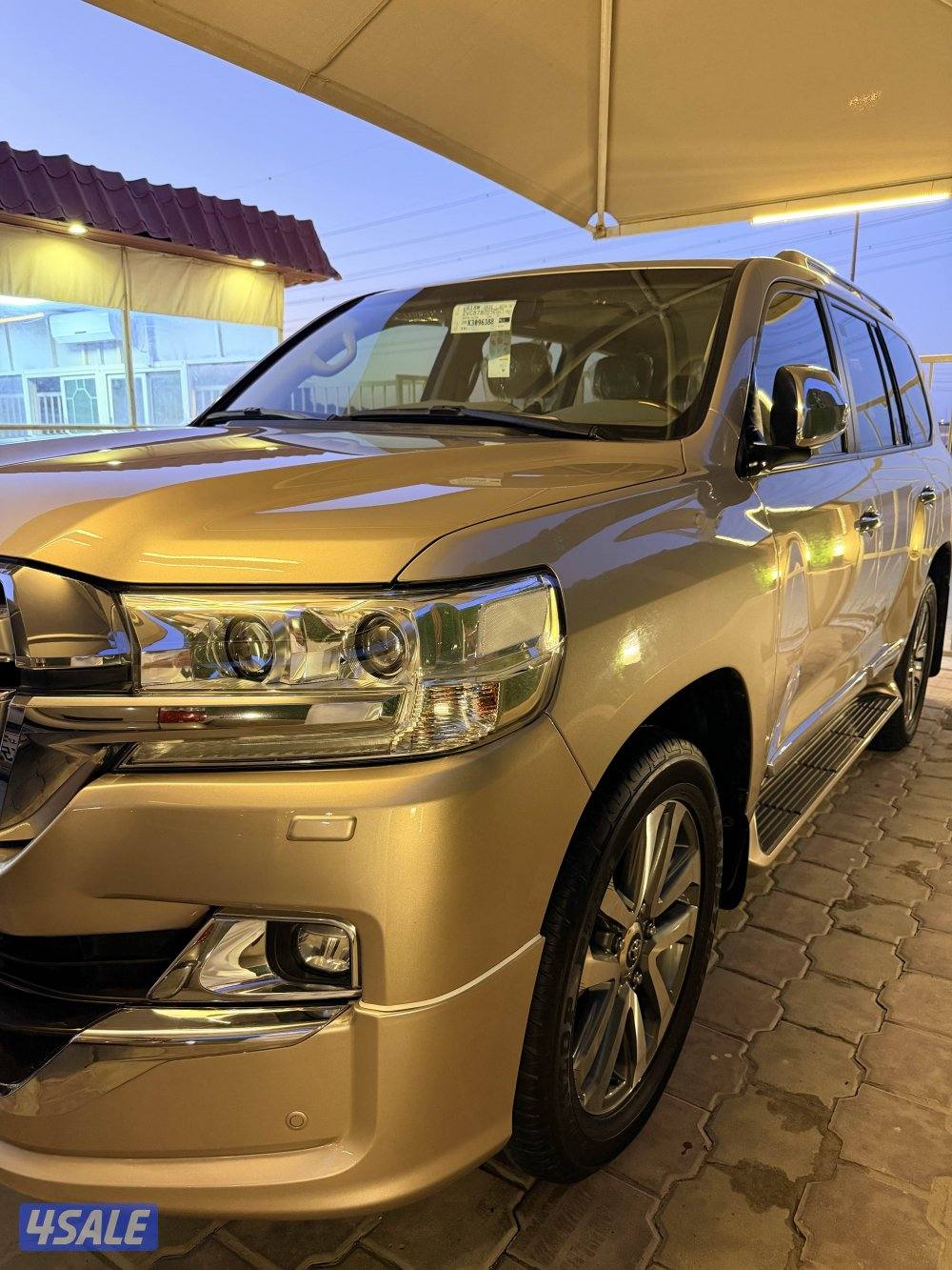 جيب لاندكروزر 2016 بحالة نادره الممشى 135 الف فقط .!11