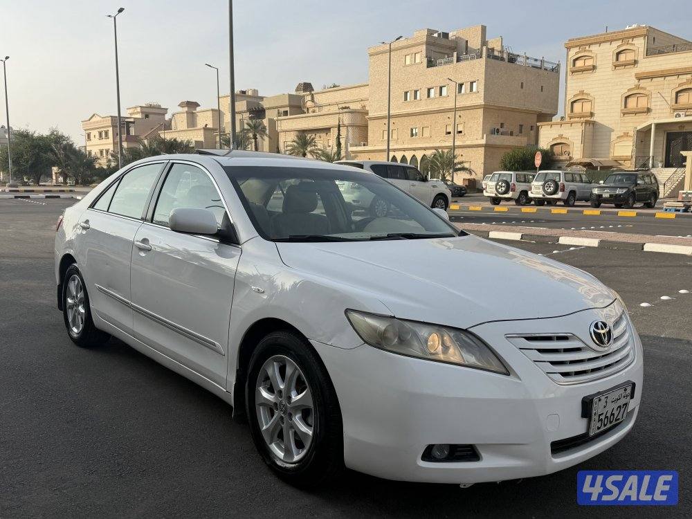 للبيع تويوتا كامري موديل 2009 وارد الوكاله1