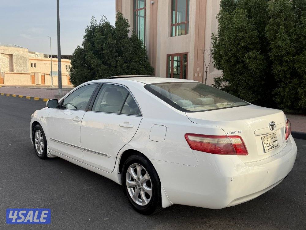 للبيع تويوتا كامري موديل 2009 وارد الوكاله4