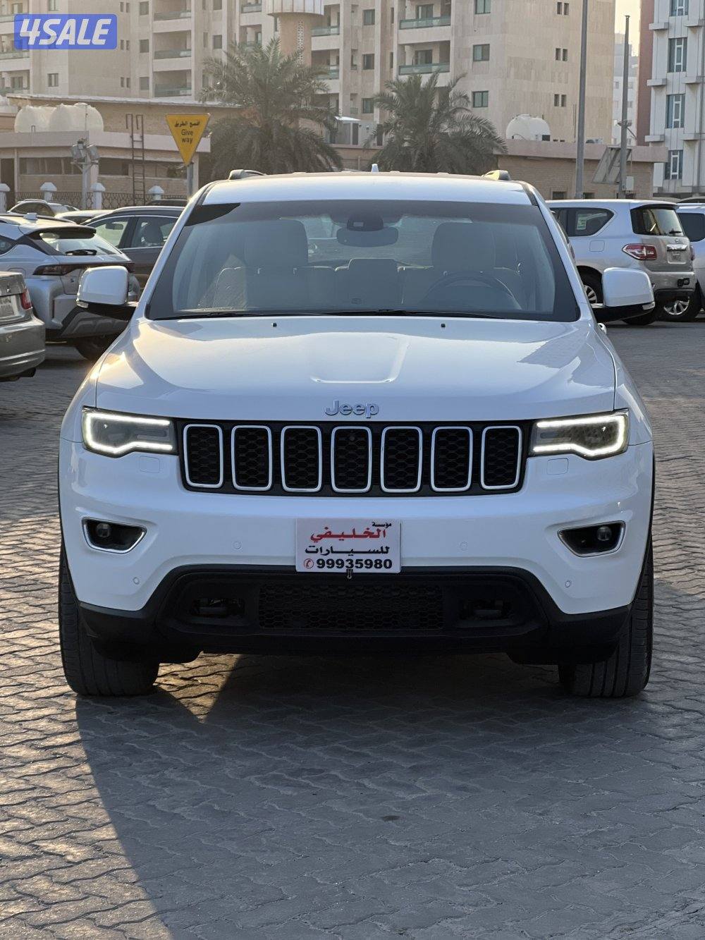 للبيع جراند شيروكي بحالة ممتازة0