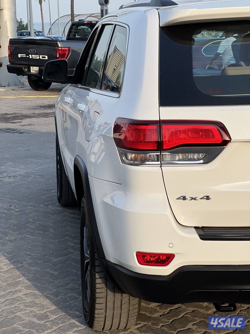 للبيع جراند شيروكي بحالة ممتازة7