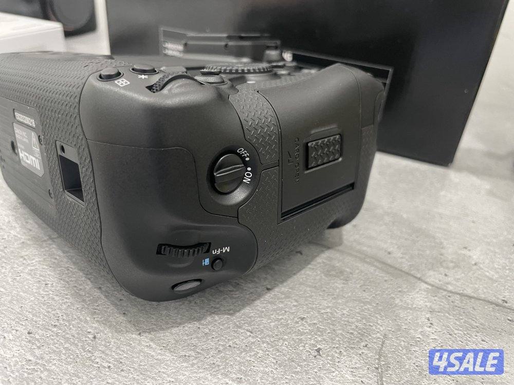 Canon R1 كاميرا كانون8