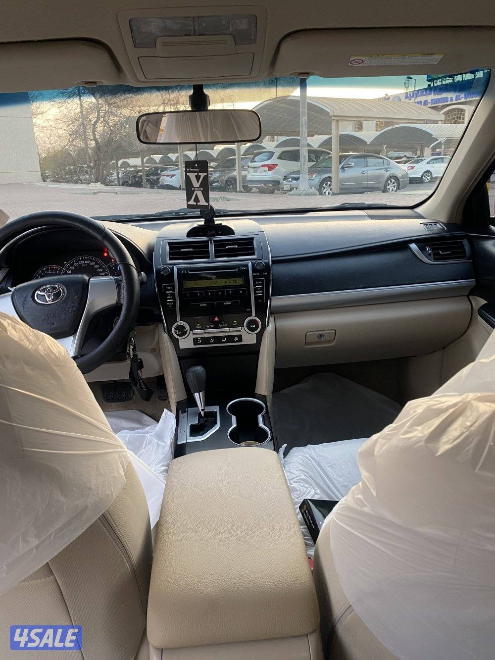 للبيع كامري GL موديل 2014 قمه بالنظافه ممشى 137,0006