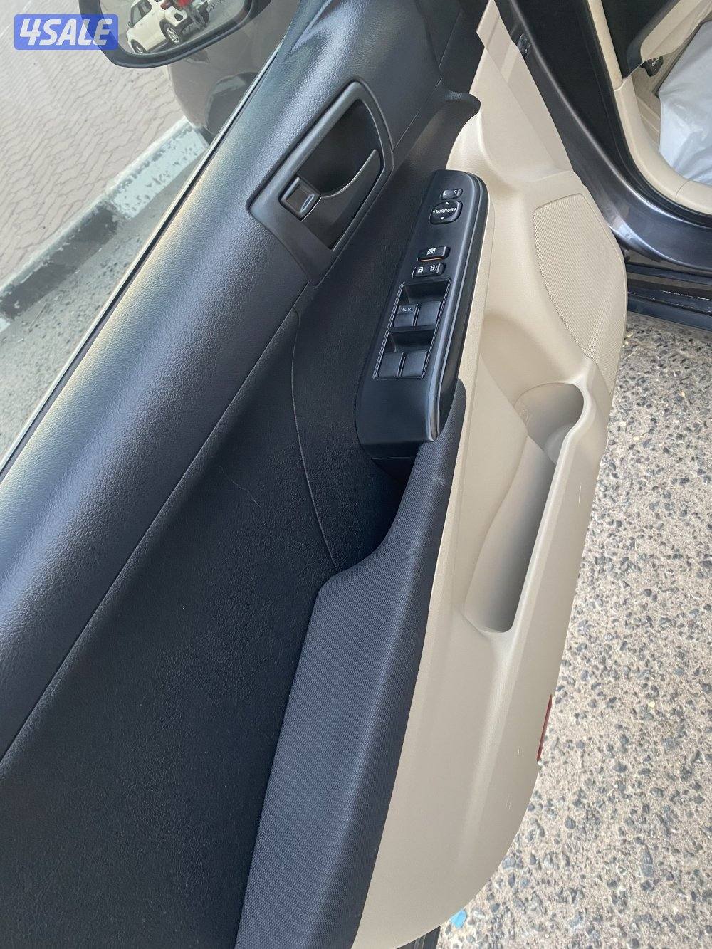 للبيع كامري GL موديل 2014 قمه بالنظافه ممشى 137,0008