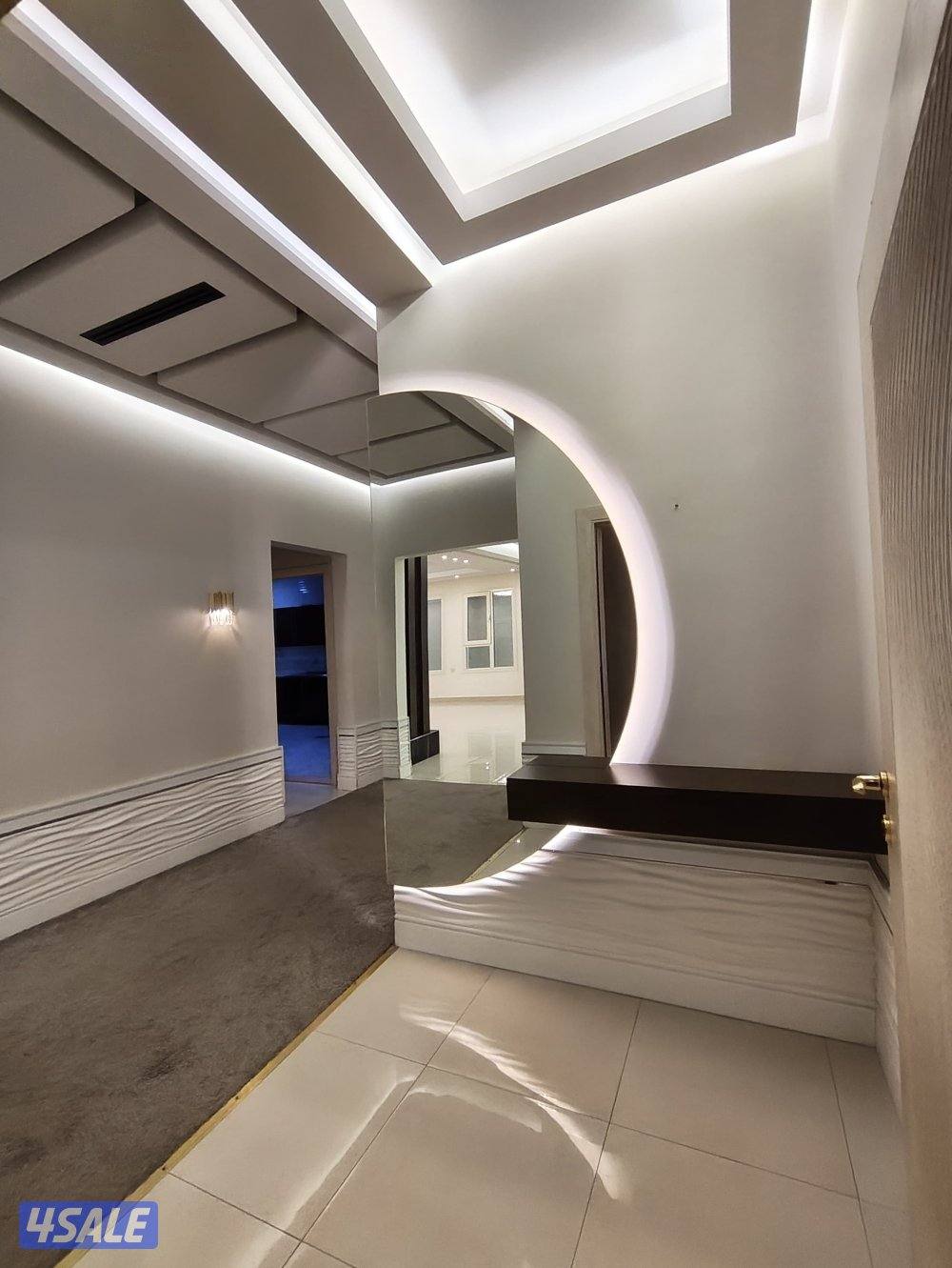 للايجار دور8