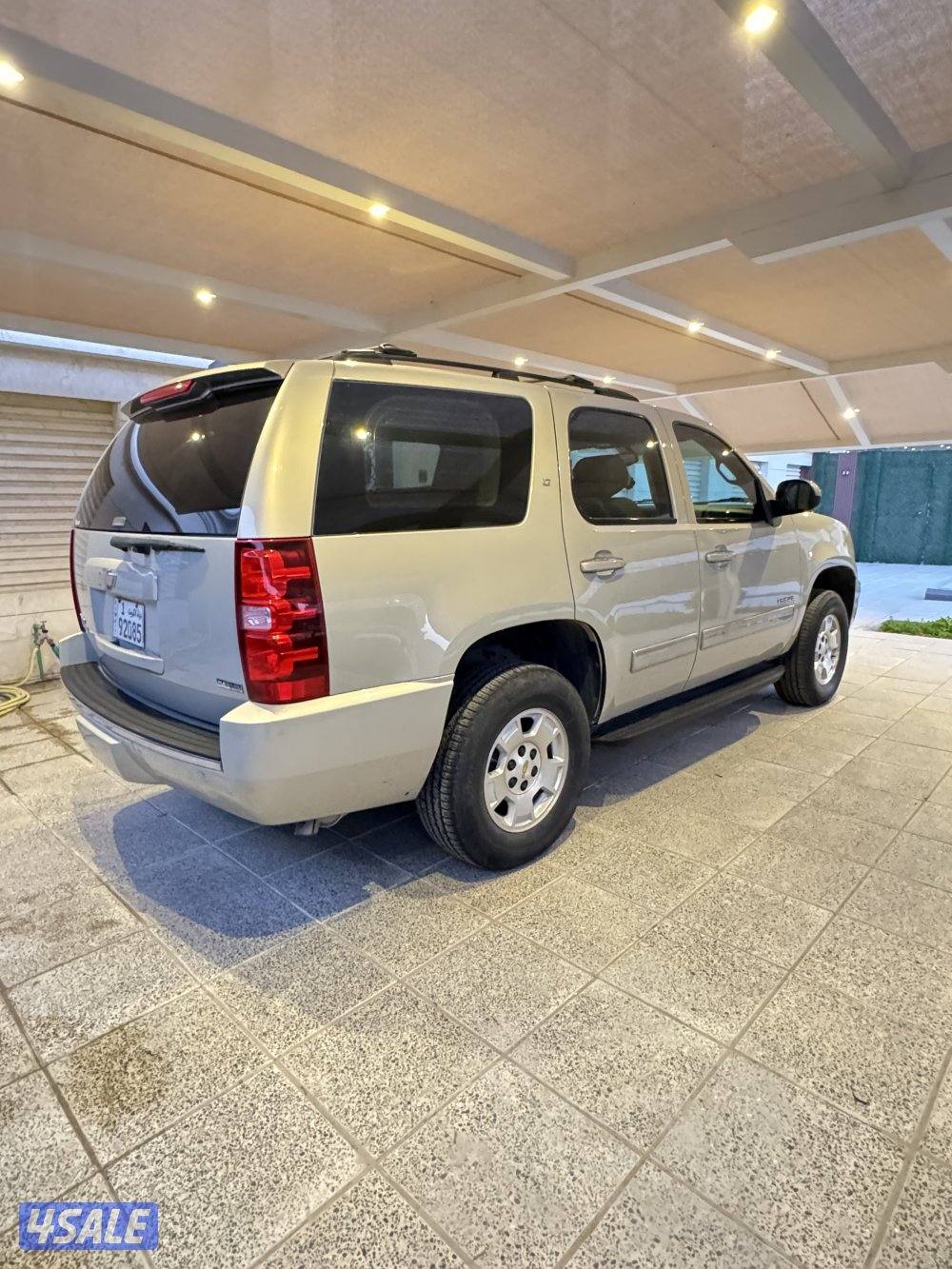 تاهو 2011 - LT وارد الغانم لون ذهبي المالك الأول2