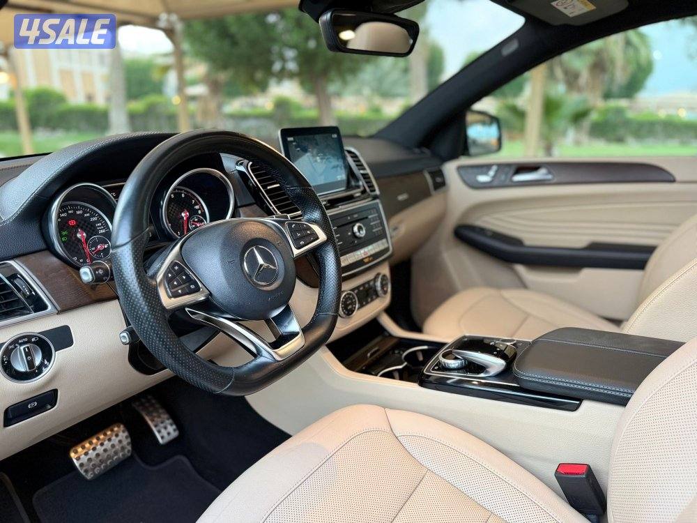 للبيع : مرسيدس GLE450 موديل : 2016 عداد : 158 الف7