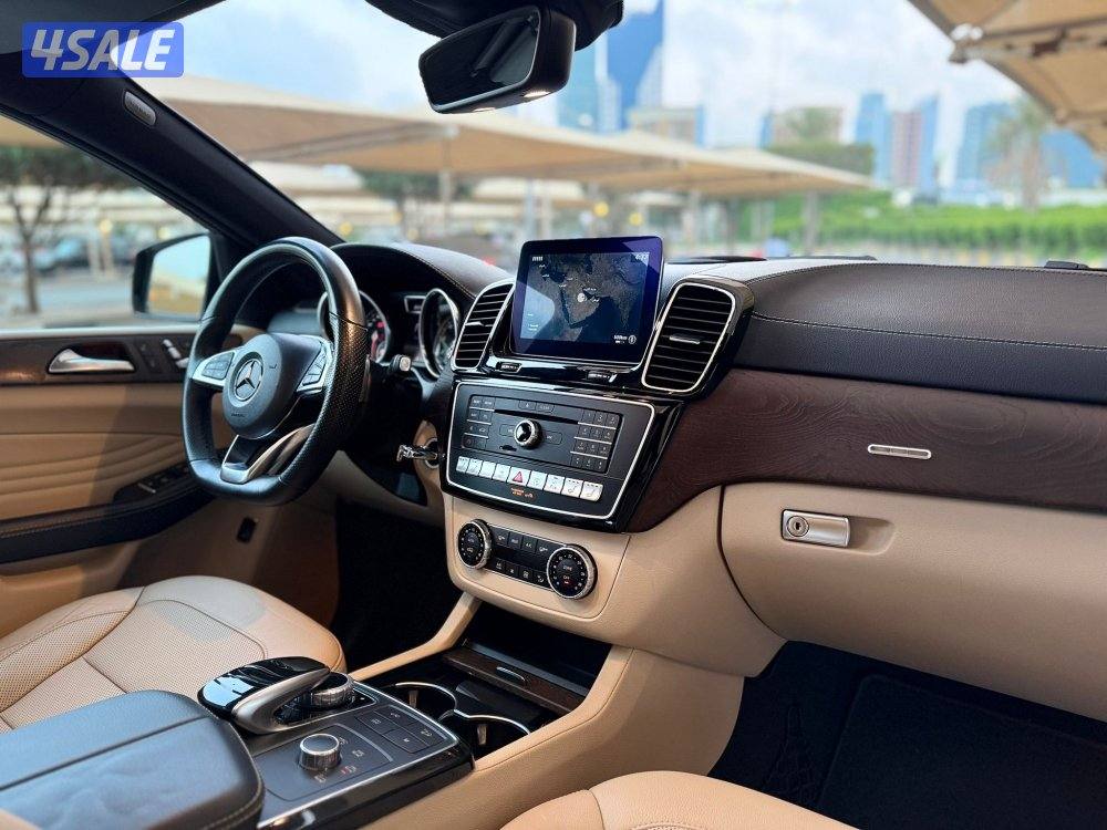 للبيع : مرسيدس GLE450 موديل : 2016 عداد : 158 الف8