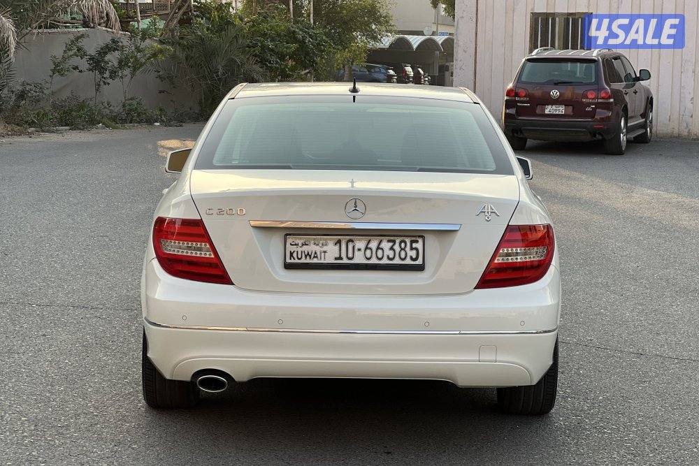 للبيع مرسيدس c200 موديل 20126