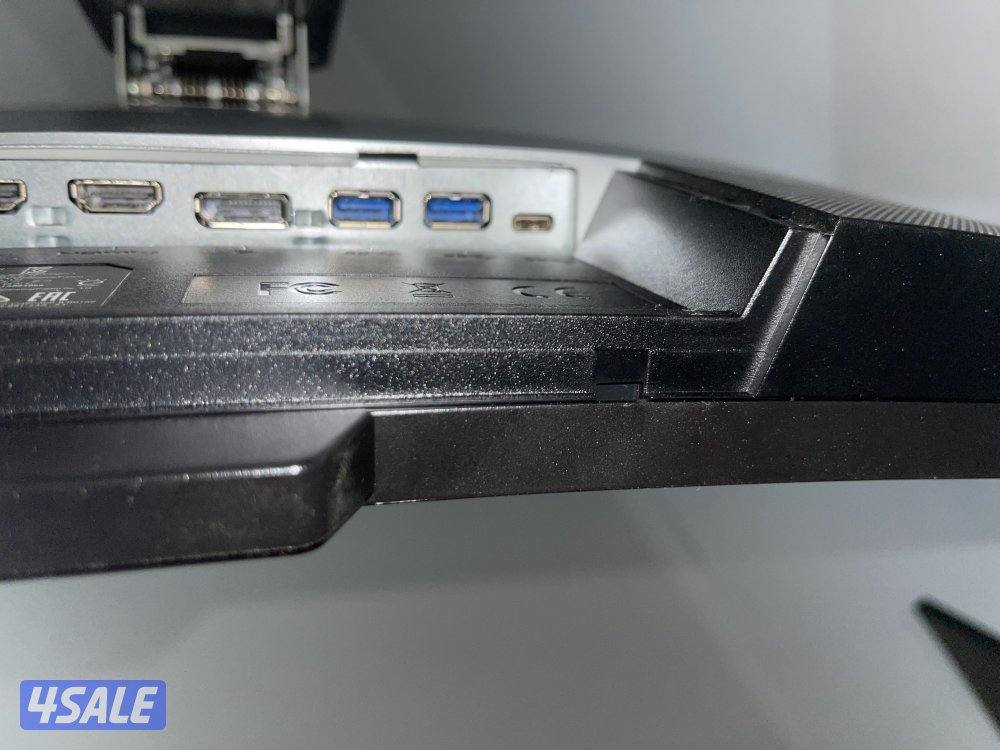 شاشه BenQ EX3203R 2k 144Hz3