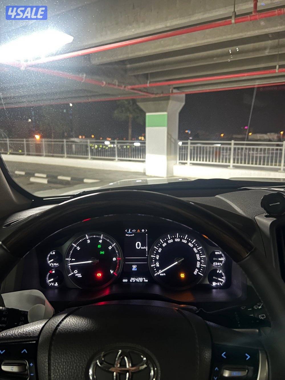 لاندكروزر قراند تورنق6