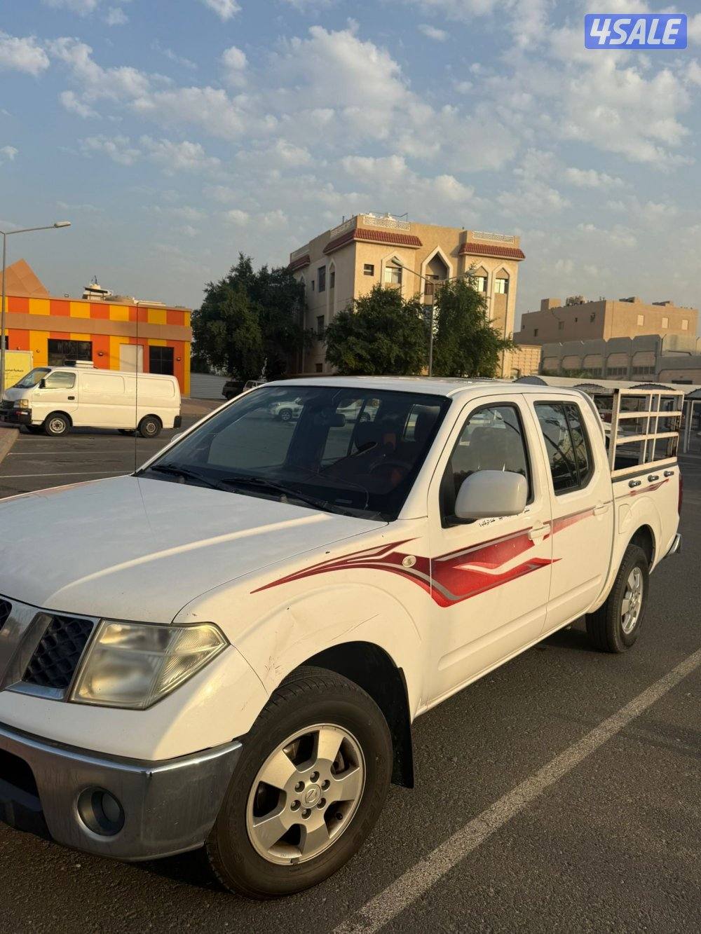 للبيع وانيت نيسان نافارا ٢٠١٥4