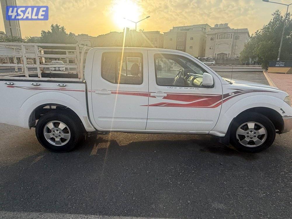 للبيع وانيت نيسان نافارا ٢٠١٥9