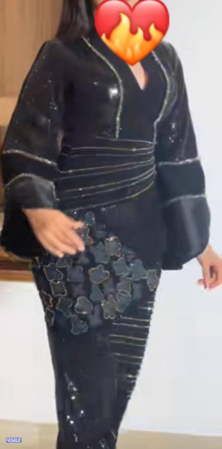 بيعه سريعه ٤٠ لبسه وحده0