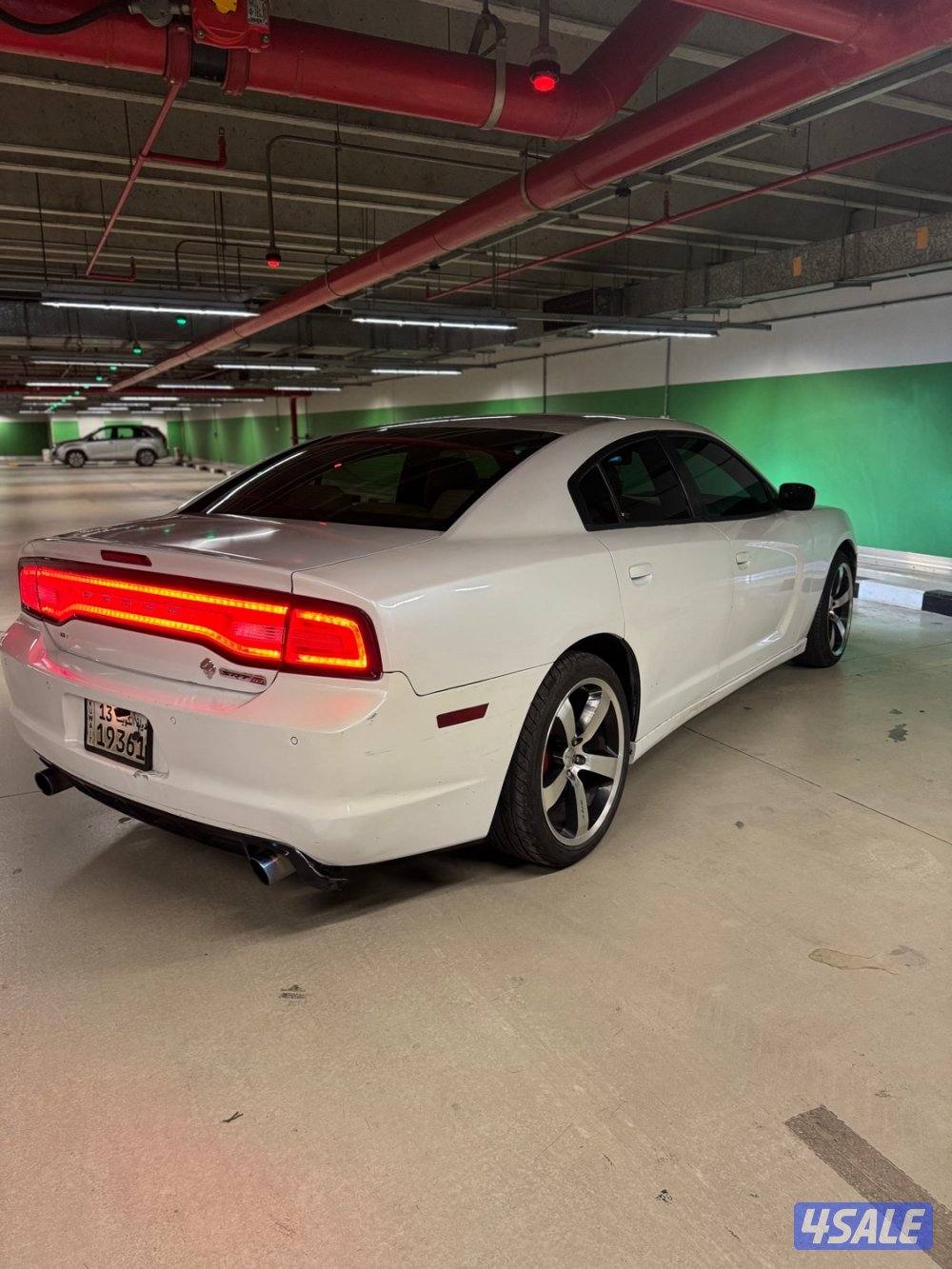 للبيع دوج تشارجر موديل 20142