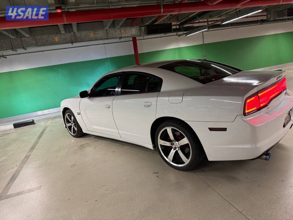 للبيع دوج تشارجر موديل 20144