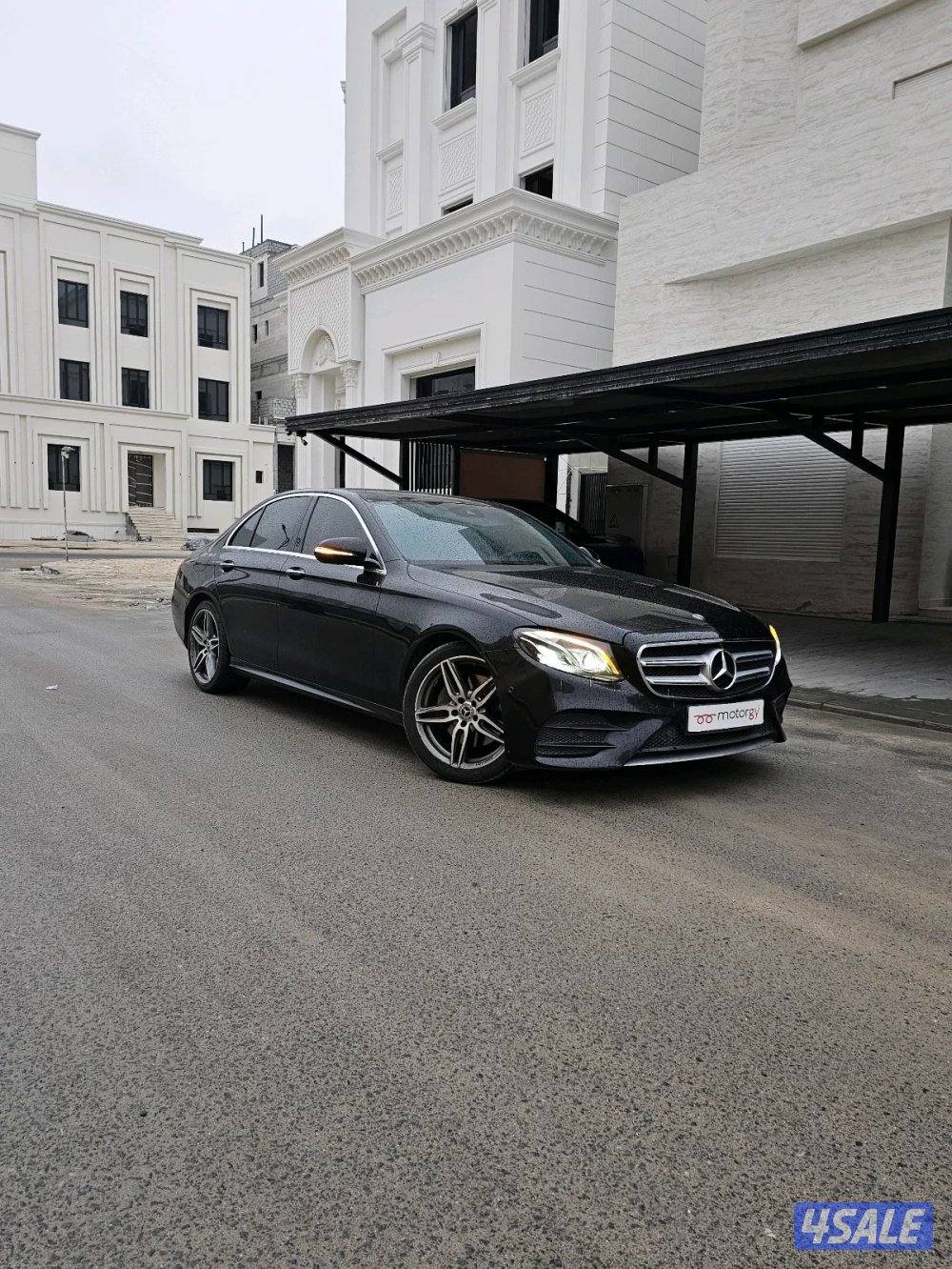 Mercedes Benz E2000
