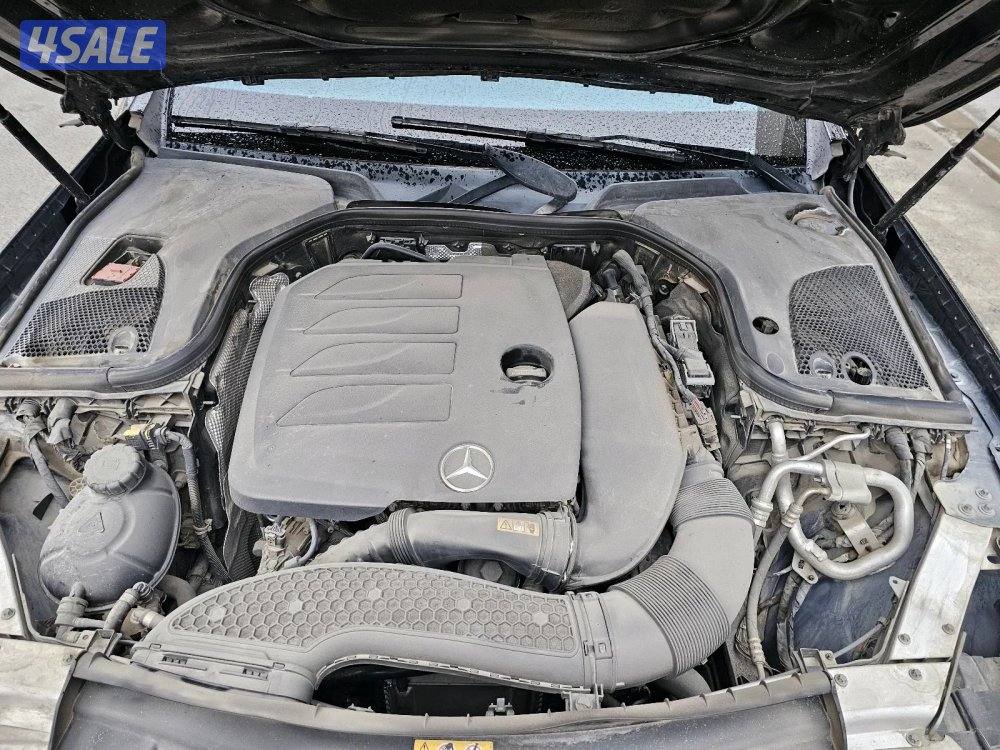 Mercedes Benz E20015