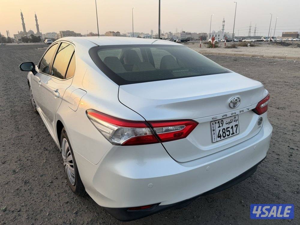 كامري 2020 نظيف جدا وشرط فحص1