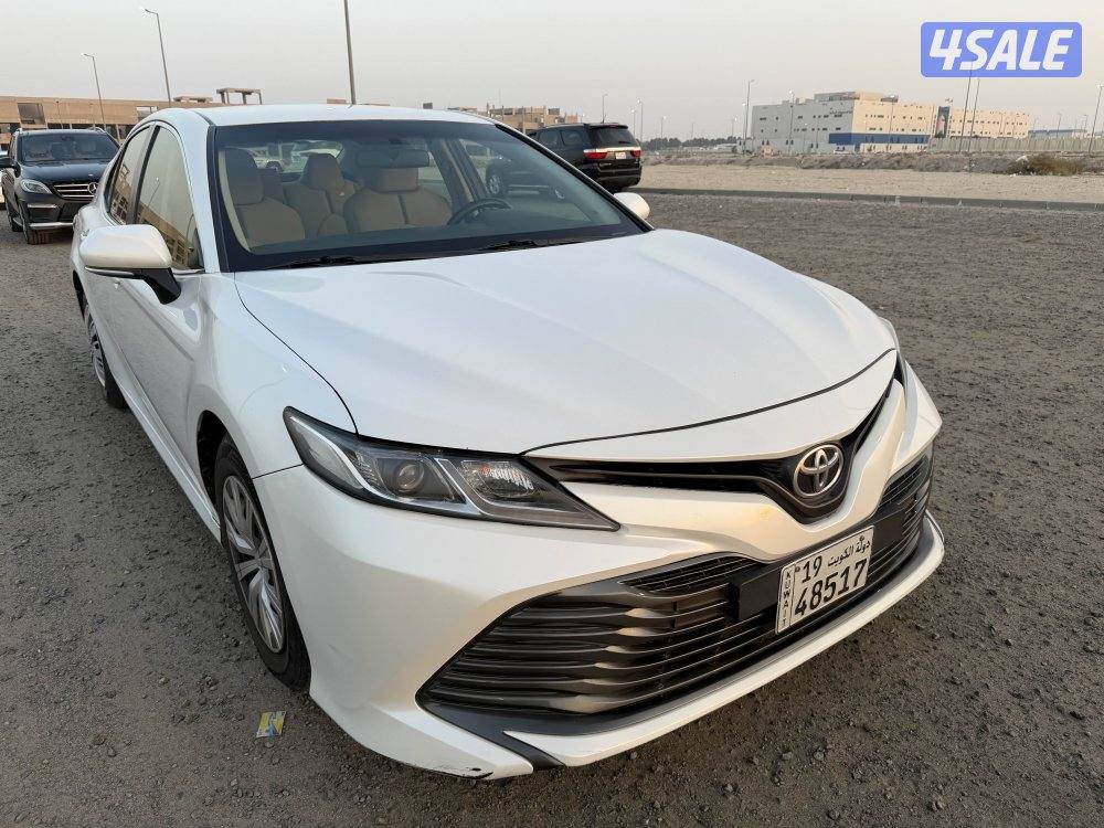 كامري 2020 نظيف جدا وشرط فحص2