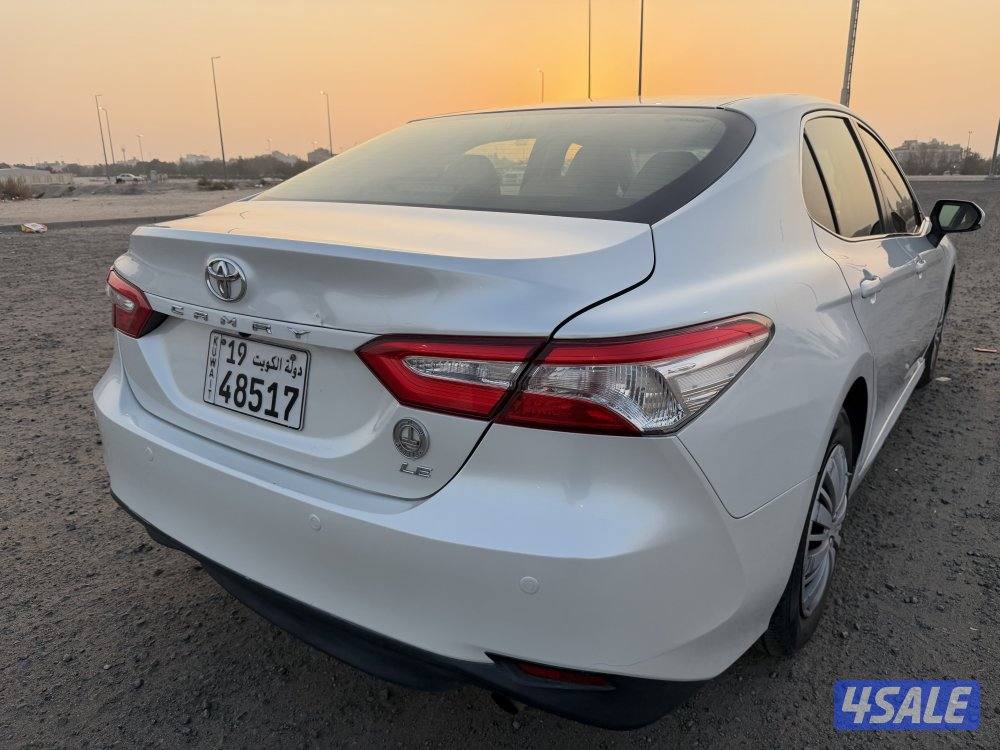 كامري 2020 نظيف جدا وشرط فحص3