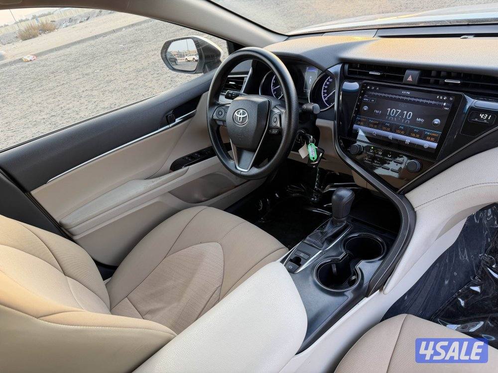 كامري 2020 نظيف جدا وشرط فحص4