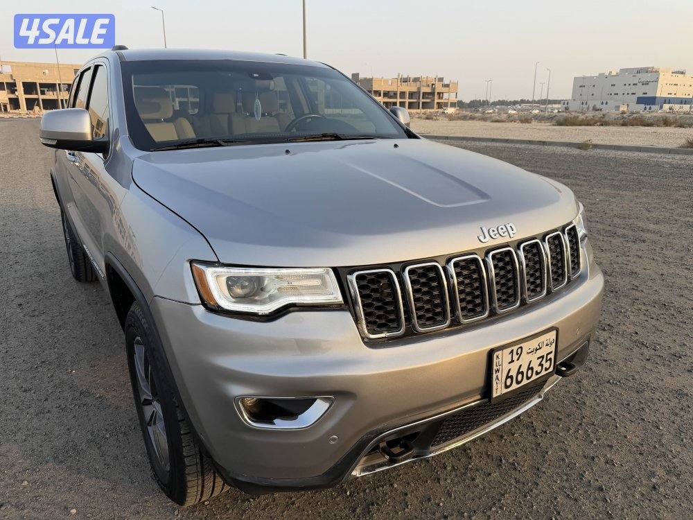 جراند شروكي 2020 لاريدو2