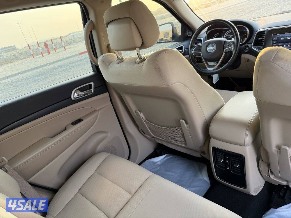 جراند شروكي 2020 لاريدو4