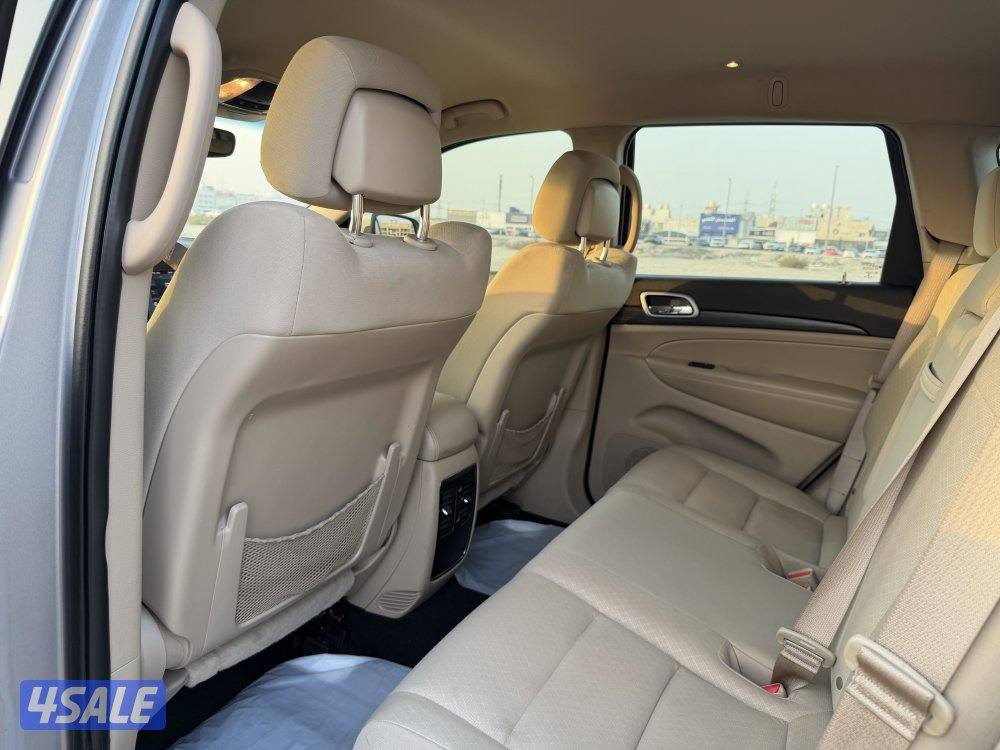 جراند شروكي 2020 لاريدو9