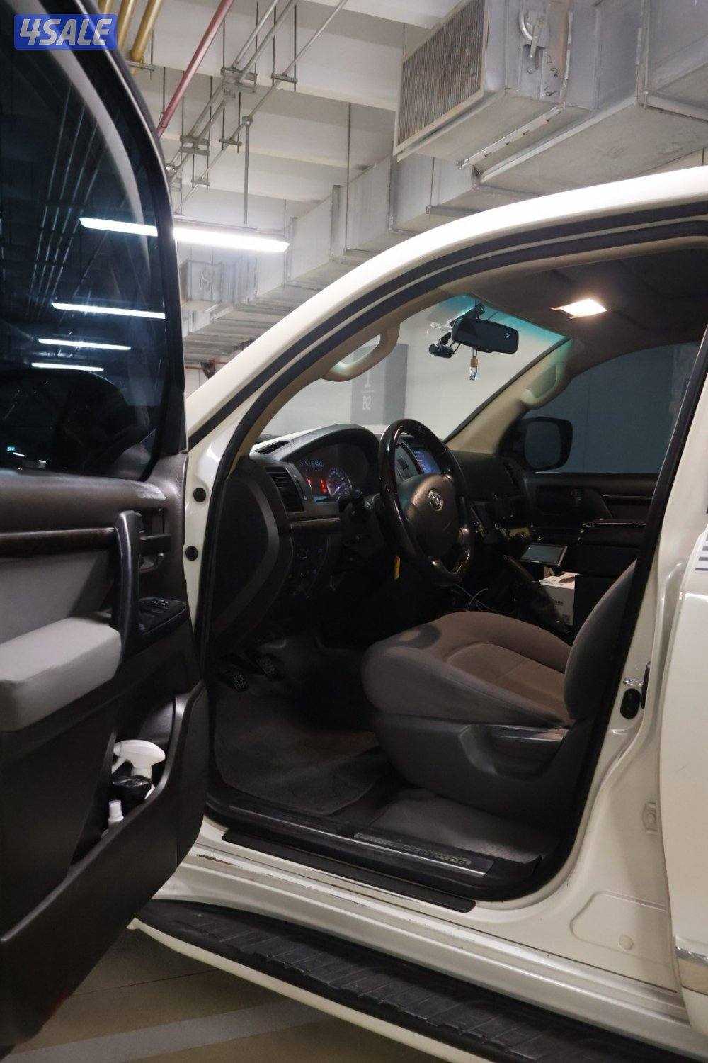 للبيع لاندكروزر11