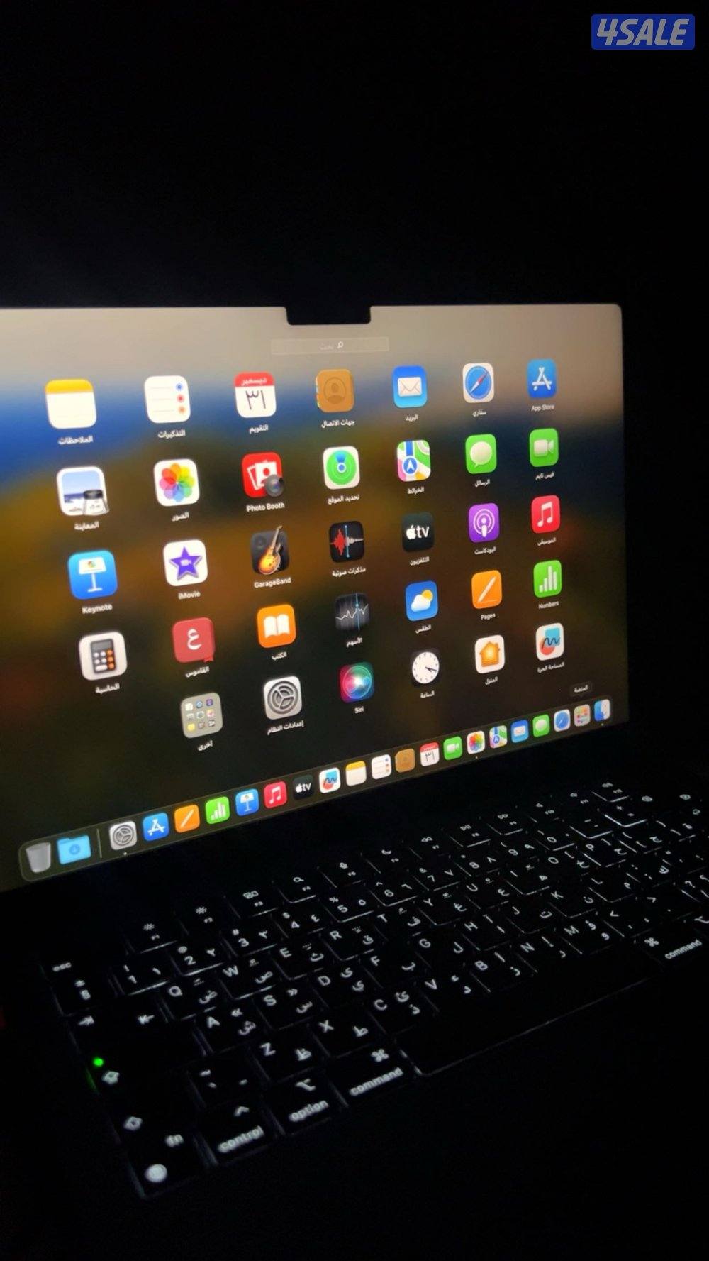 MacBook m2 جديد مو مستعمل الا تقريباً اسبوع من الشراء والبطارية جديده0