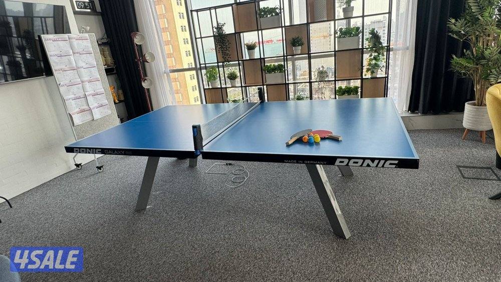 طاولة donic tennis استعمال خفيف جداً وكأنها جديدة - السعر شامل التوصيل0