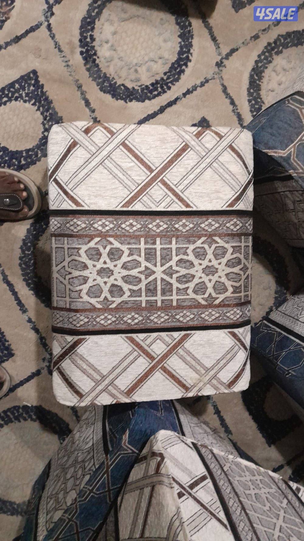 يوجد لدينا افضل المفروشات والأثاث المنزلي كل ما تحتاجو متوفر لدينة وبق8