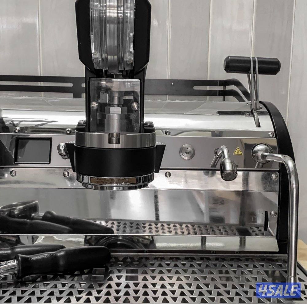 La Marzocco LEVA x 2 group0