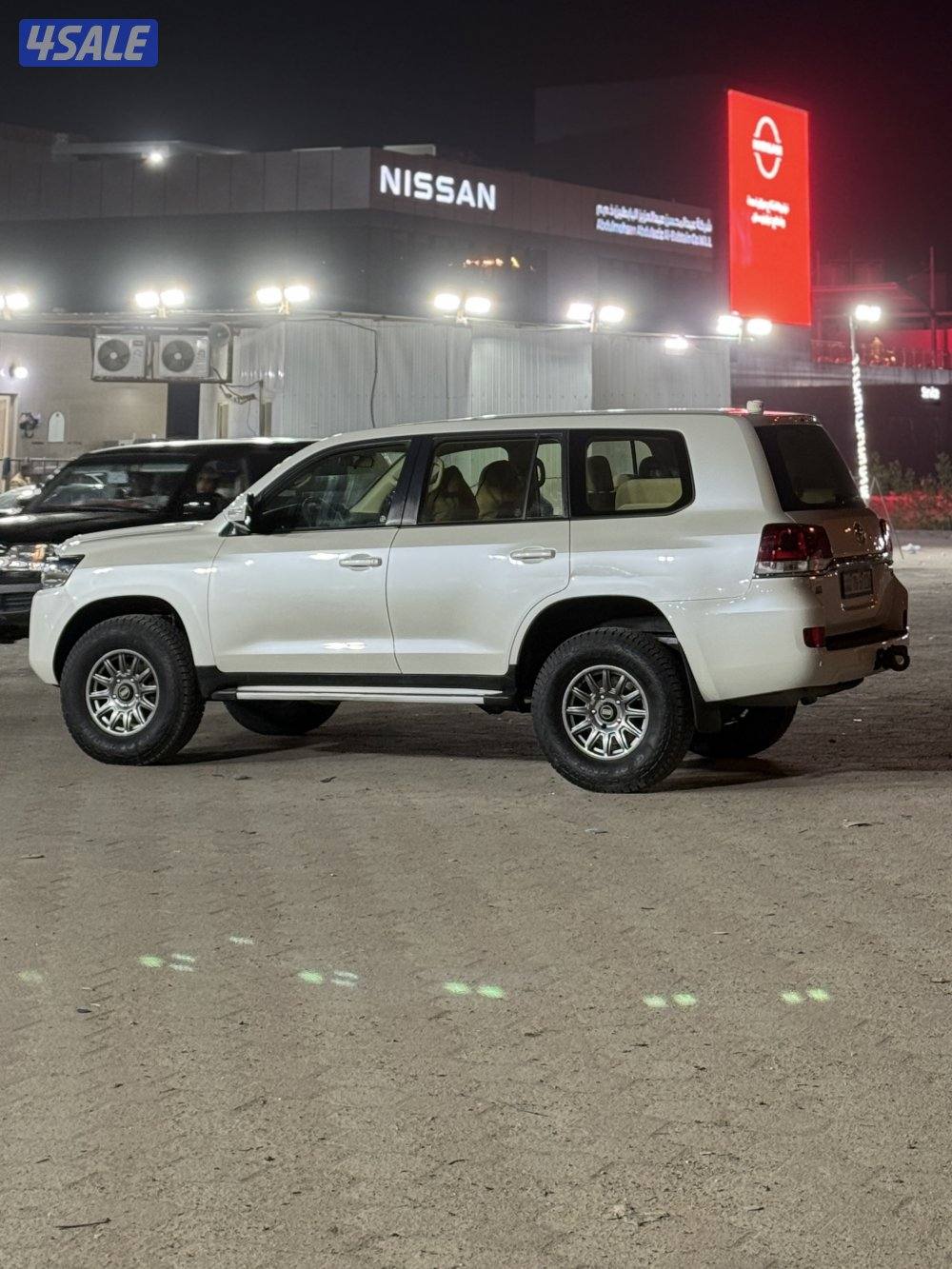 لاندكروزر ٢٠١٦ وارد قطر0