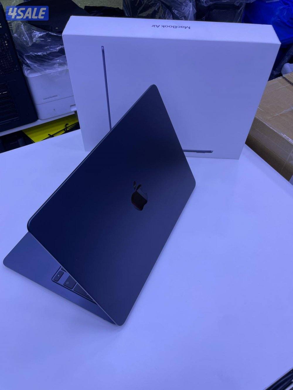 MacBook Air M4 16GB 512GB – مستعمل نظيف – ضمان 20261