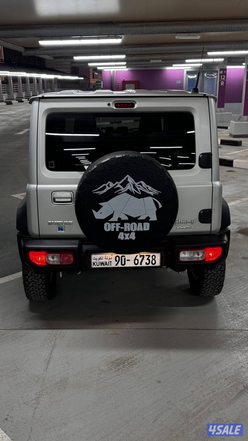 للبيع فقط سوزوكي جيمني4