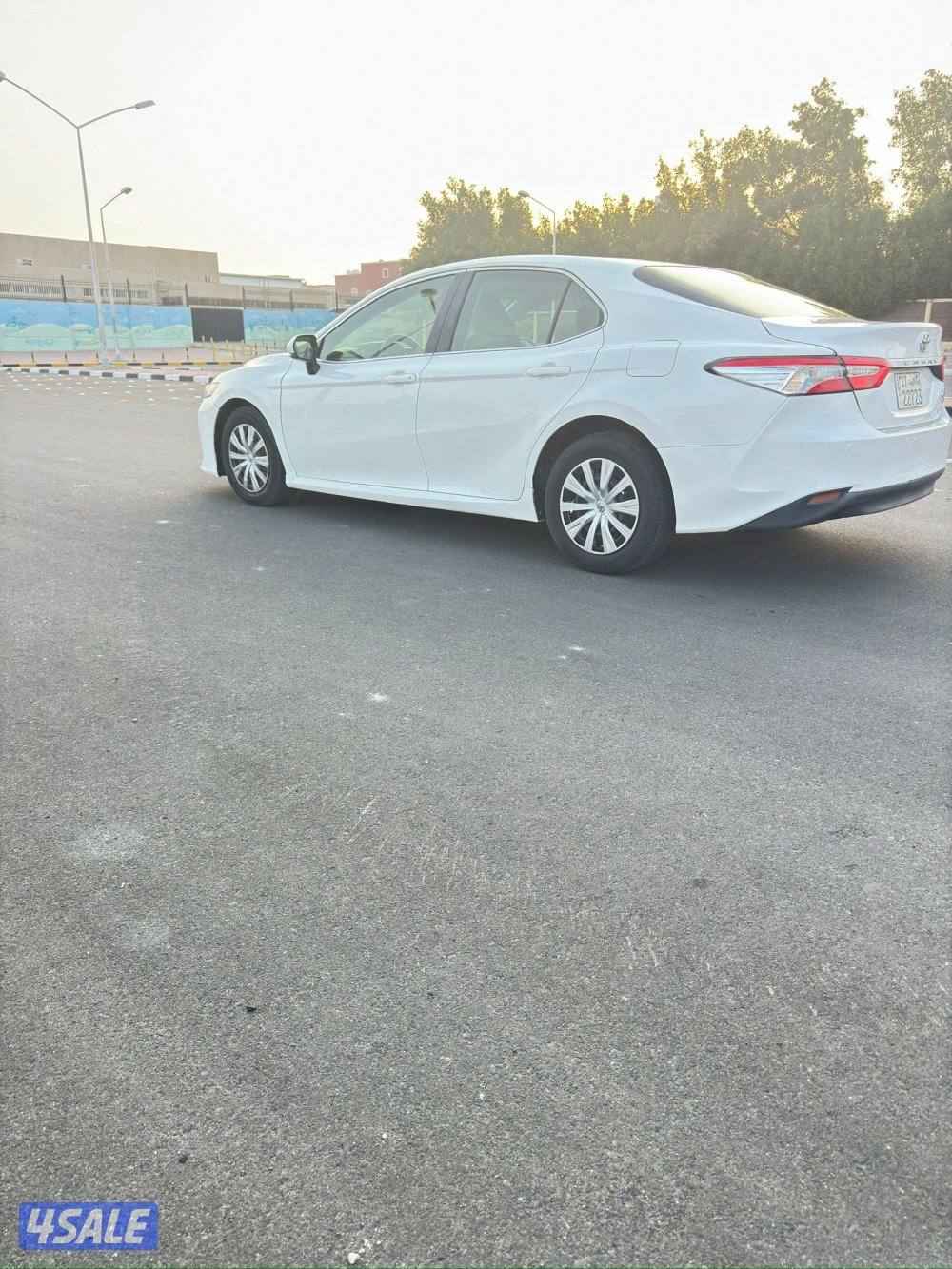 كامري 2019. LE. ماشي 170 الف سيرفس وكاله2